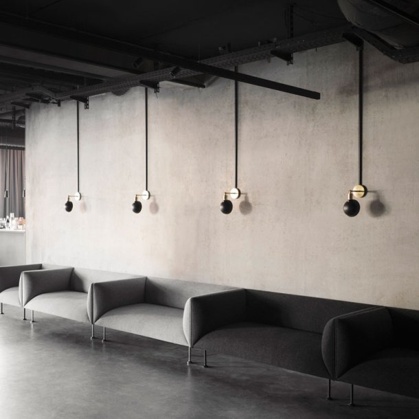 Menu Walker Ceiling/wall lamp  - sort/messing