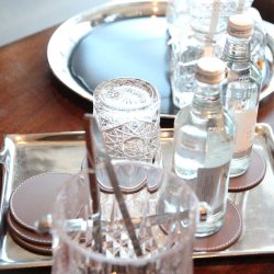 Coasters i lder 6 stk - sort med sorte syninger