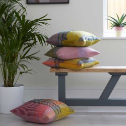 Wallace Sewell pudebetrk pinstribe - Hambling