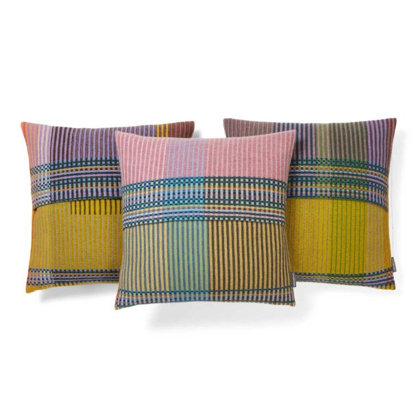 Wallace Sewell pudebetrk pinstribe - Hambling