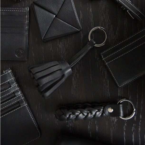 N�glering i l�der - Tassel chocolate