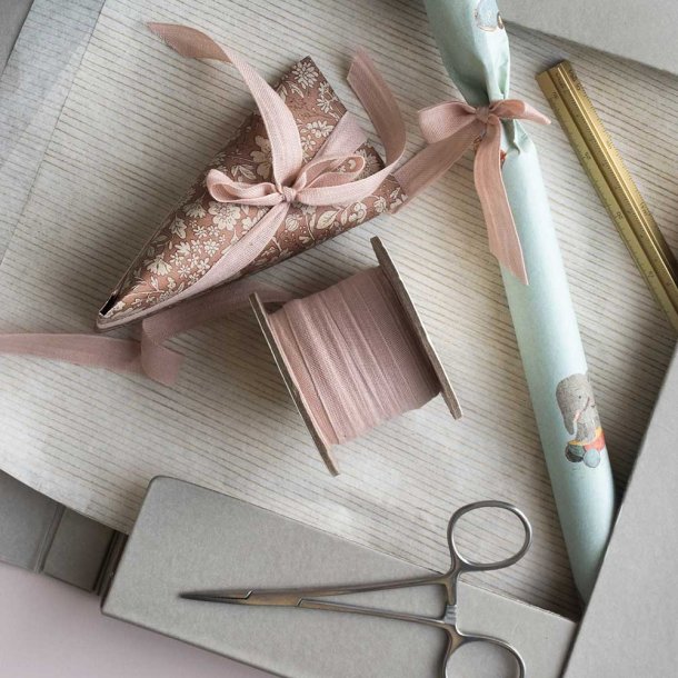 Maileg gavepapir - Blossom rose 10 meter