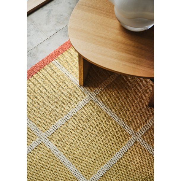 Pappelina Criss Pop mtte 70x100 cm - pale yellow/vanilla/flamingo