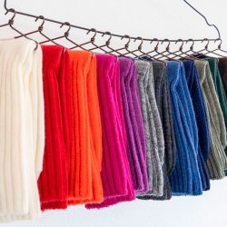 Cai uldstrmper i bld og varm uld - red